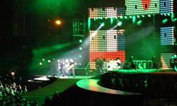 U2 vertigo tour 2